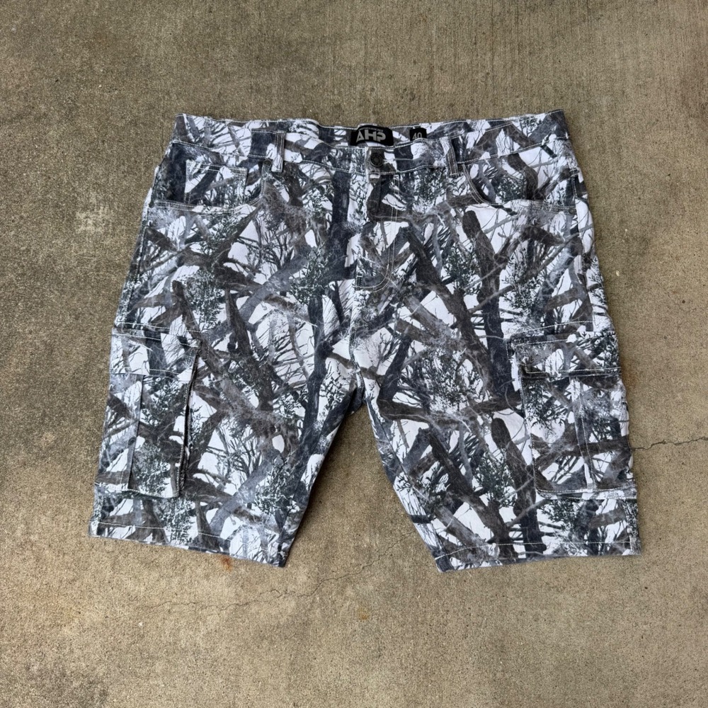 Another Hype Piece AHP Mens White Black Tree Branch Camo Cargo Shorts Size 40